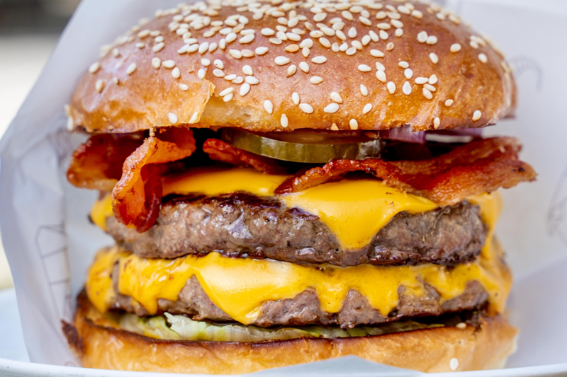 Classic Cheeseburger with extra pickles
