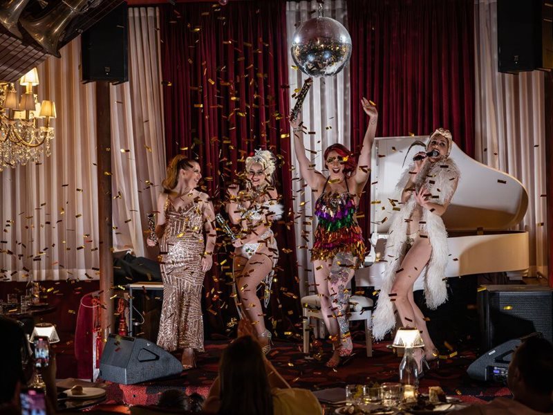 Burlesque & Cabaret - Shows & Dinner