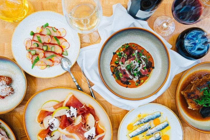 Valentine's Day at BORN by Tapavino